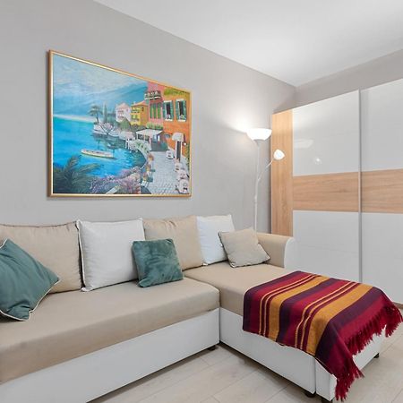 Central Town Cosy Apartment Bucareste Exterior foto